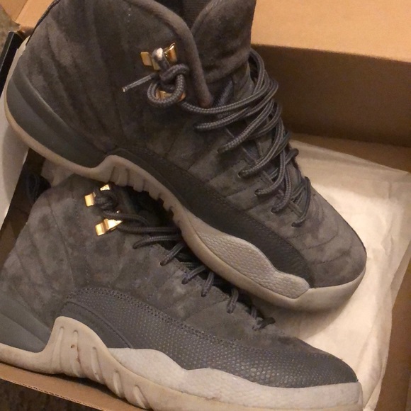 WOLF GREY RETRO JORDAN 12 - Picture 1 of 3